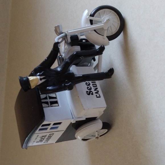 See's Candies Die Cast Metal Black and White Motorcycle Side Car Delivery Wagon - Picture 6 of 8